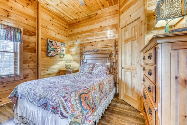 4 dormitorios, tabla de planchar con plancha, wifi y ropa de cama
