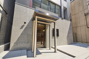 Front of property - MONday Apart Premium Hamamatsucho (Tokyo)