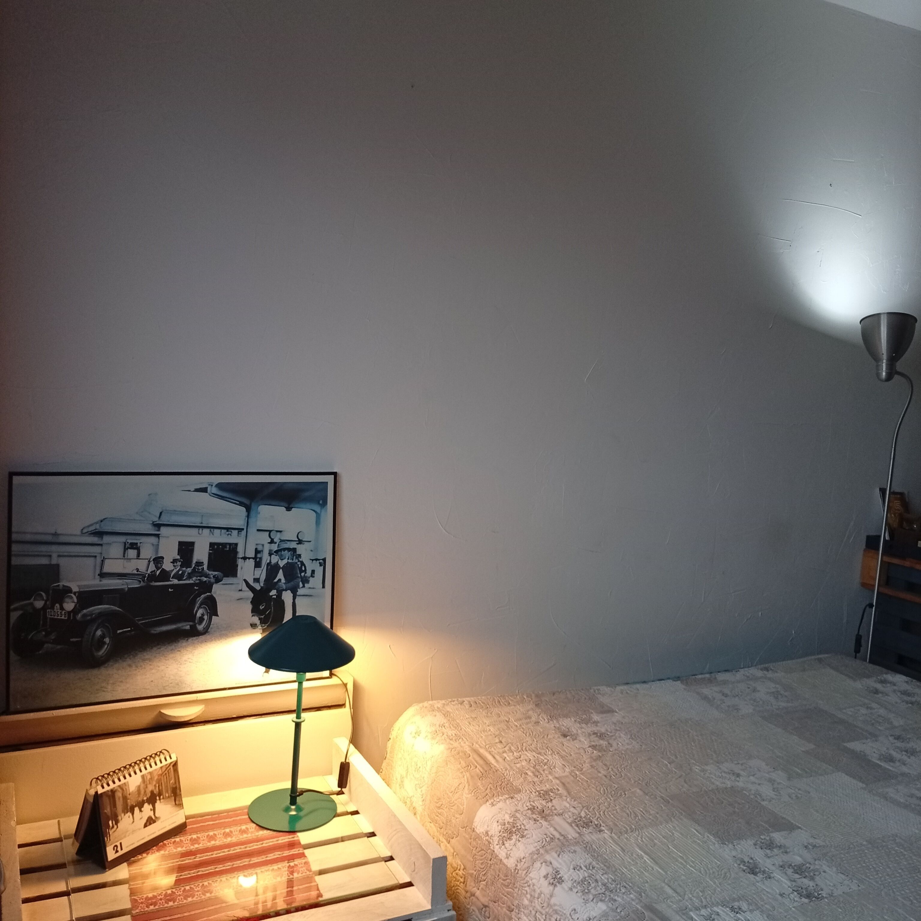 Book A Rest - Business Double Room | Laptop workspace, soundproofing, free WiFi, bed sheets