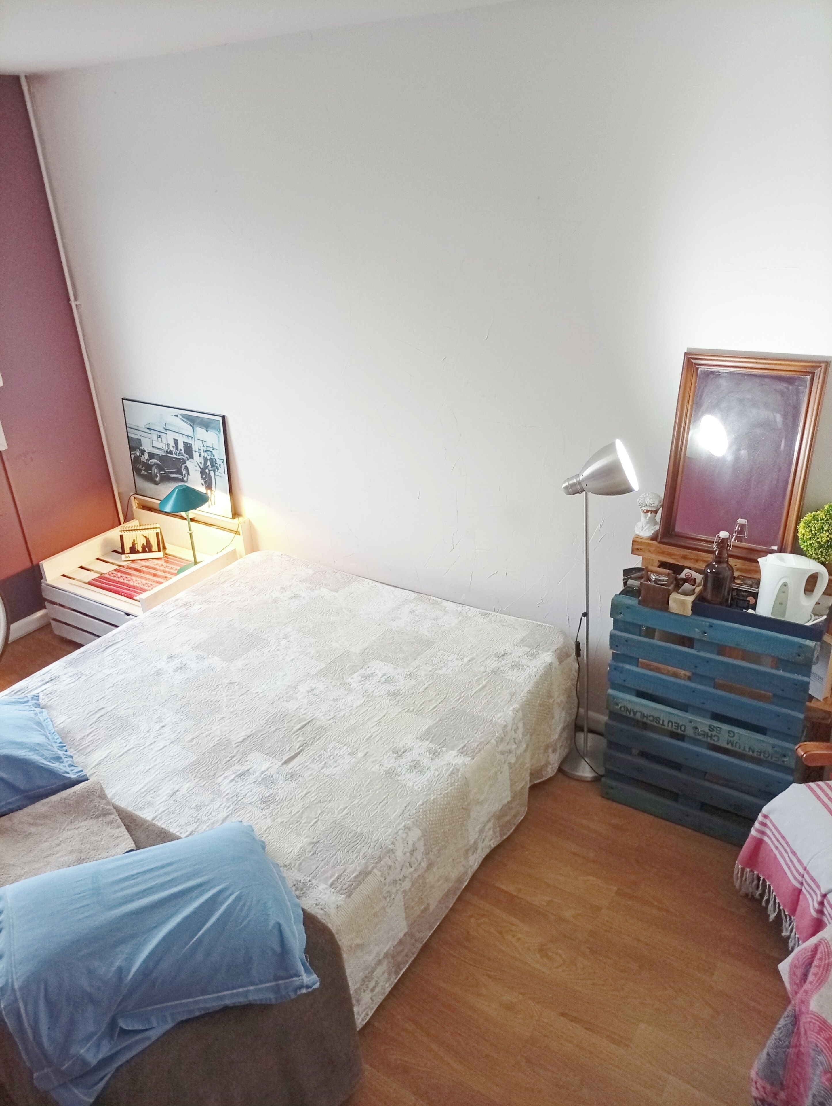 Book A Rest - Business Double Room | Laptop workspace, soundproofing, free WiFi, bed sheets