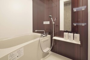 Separate bathtub and shower, free toiletries, hair dryer - Asakusa Hotel 201 (Tokyo)