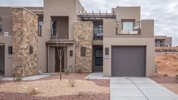 Townhome, Multiple Beds (Red Rock Oasis) | Property entrance