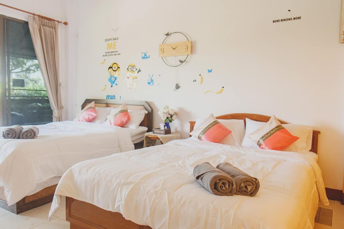 Shared Quadruple Room with AC | 2 Schlafzimmer, kostenloses WLAN, Bettwäsche