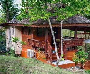 Standard Single Room with AC | Terrace/patio - Baansuan Chomchun (Mae Taeng)