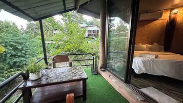 Tent for 2 Adults with AC | Terrace/patio
