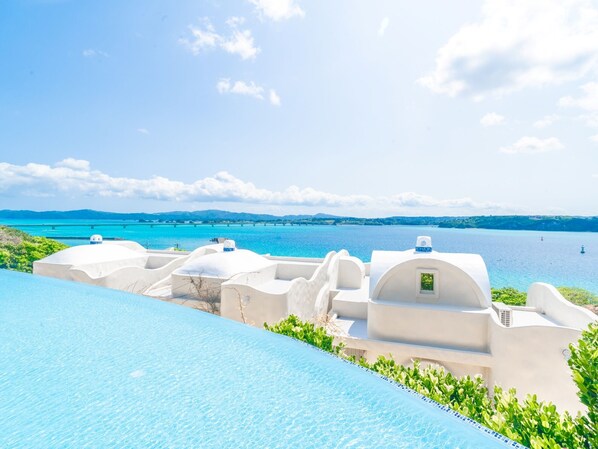 Ropa de cama de alta calidad, cunas gratuitas y wifi gratis 