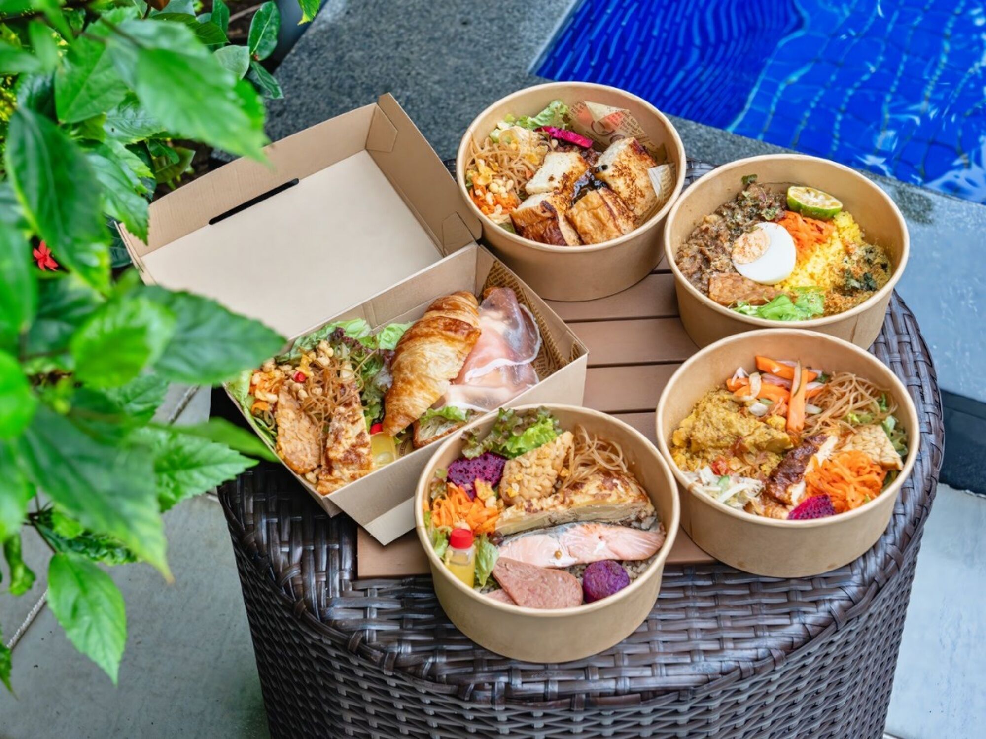 daily to-go breakfast (jpy 1500 per person)