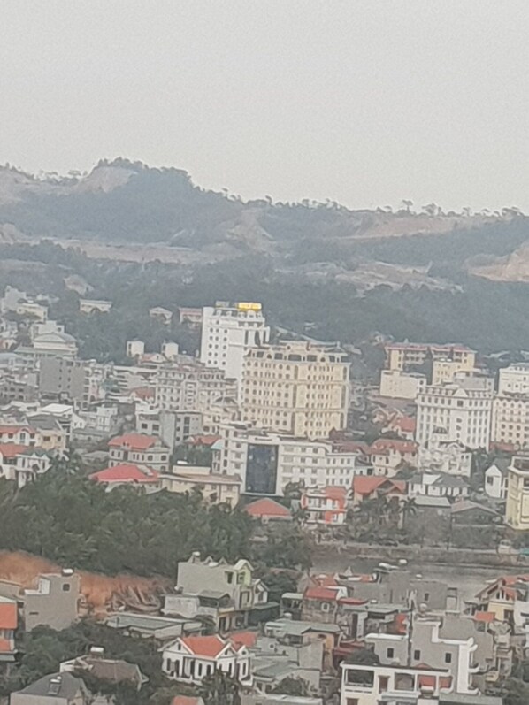 Aerial view - Modern apartment in the center of Ha Long (H Long)