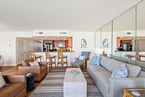 TV - Sea Gull #508LK: Beachfront 2 Bedroom 2 Bathroom With Spectacular Views and 24 Hour Management (Port Aransas)