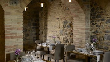 Daily buffet breakfast (EUR 15 per person)