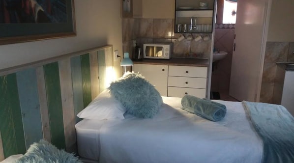 Chambre | Bureau, espace de travail pour ordinateurs portables