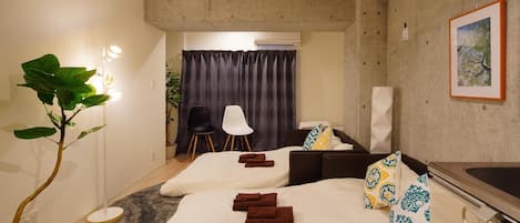 Soundproofing, free WiFi