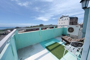 Habitación doble | Escritorio, cortinas blackout, wifi gratis y ropa de cama 