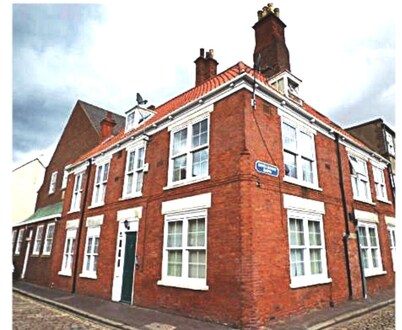 The Old Teddy Bear Shop: Apartment in Hull's Old Town