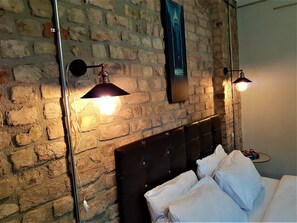 Classic Double or Twin Room | 1 bedroom, iron/ironing board, free WiFi, bed sheets