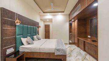 1 bedroom, desk, iron/ironing board, free WiFi