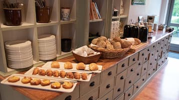 Ilmainen päivittäinen buffetaamiainen