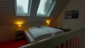 1 bedroom, travel crib, free WiFi, bed sheets