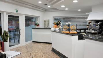 Bar (in der Unterkunft)