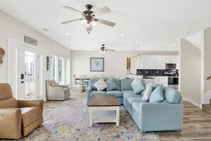 Smart TV - Gulf-View | Steps to Beach | Pools and Pier Access (Gulf Shores)