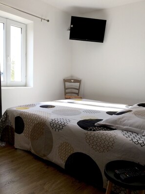 3 chambres, bureau, fer et planche Ă repasser, Wi-Fi gratuit