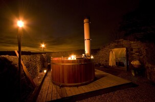 Bañera de hidromasaje exterior