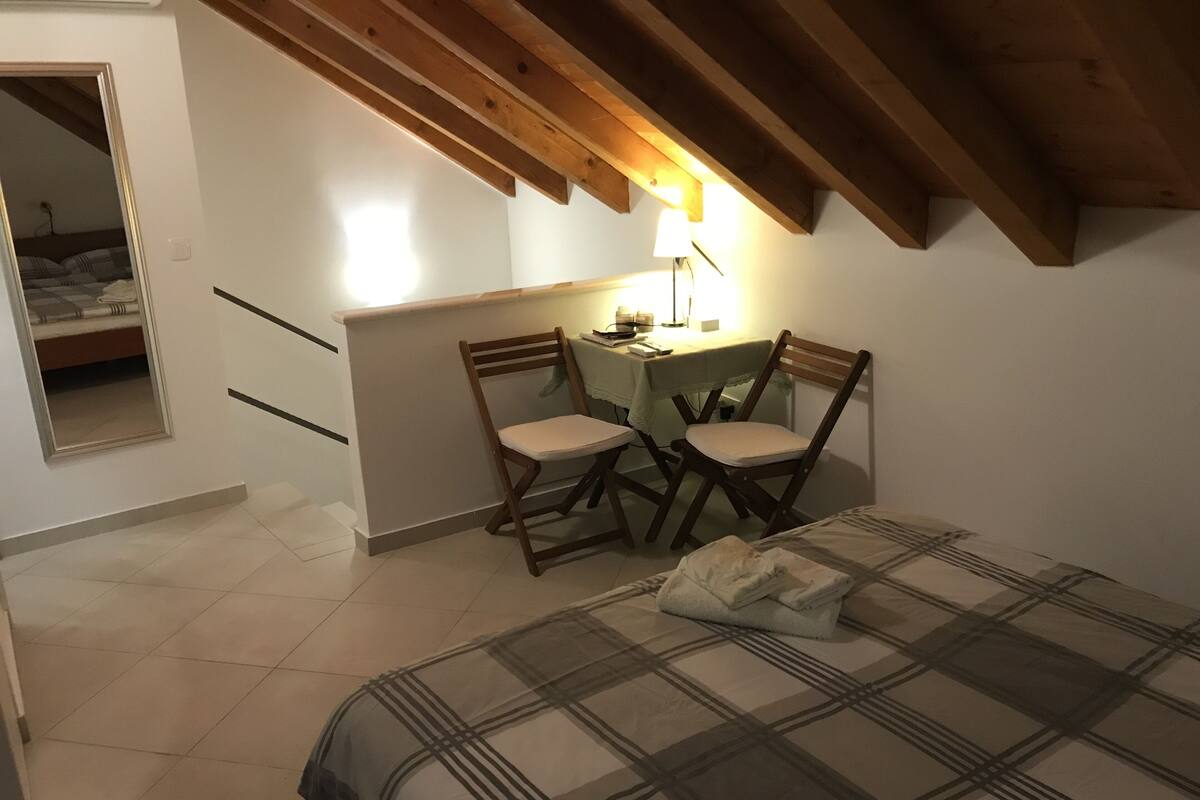 Studio | 1 bedroom, soundproofing, free WiFi, bed sheets