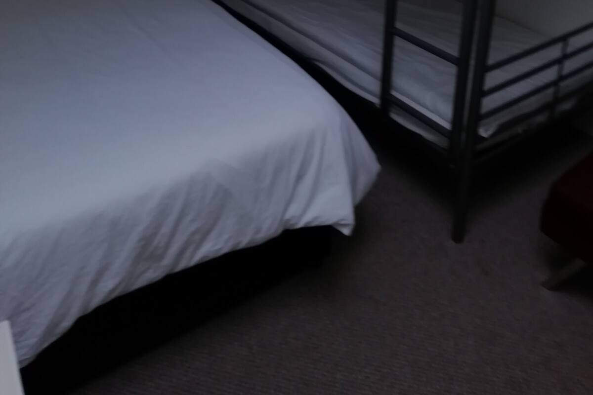 Quadruple Room | Bed sheets