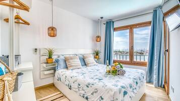 2 slaapkamers, een strijkplank/strijkijzer, gratis wifi, beddengoed