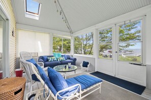 Living area - South Cove Sanctuary: Conesus Lake Fun - Near Letchworth State Park! (Conesus)