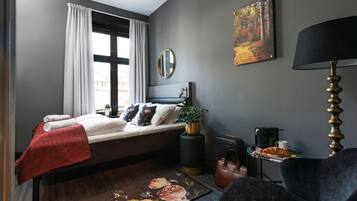 Double Room | Down comforters, pillowtop beds, desk, blackout drapes