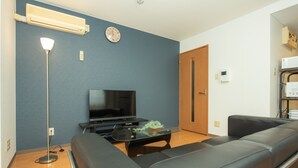 Unclassified image, 4 of 35, button - Presion Minami 9jo 403 (Sapporo)