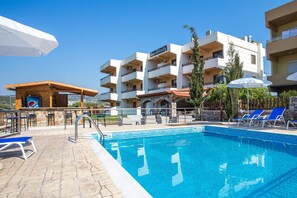 Front of property - Casa Artemida (Rhodes)