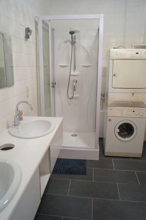 Shower, towels, toilet paper
