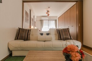 Living room - Shinsaibashi-House A (Osaka)