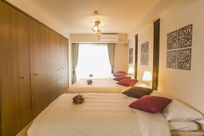 1 bedroom, individually decorated, individually furnished