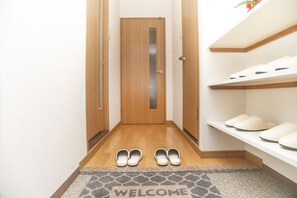 デラックス アパートメント (A F03) | 客室ごとに異なる装飾、客室ごとに異なるインテリア、ノートパソコン用作業スペース、遮光カーテン