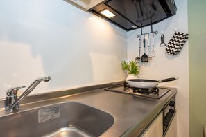 아파트 | 전용 주방 | 냉장고, 전자레인지, 쿡탑, 전기 주전자