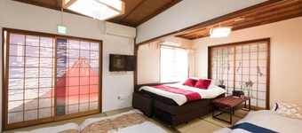 Naha Condominium Maejima House