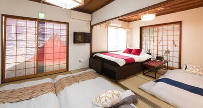 Naha Condominium Maejima House