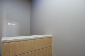 Interior - RedDoorz Syariah near Stasiun Tegal (Tegal)