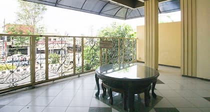 RedDoorz Syariah @ Jalan Gajah Mada