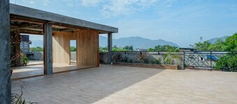 เรดดอร์ซ ซาเรียะห์ ใกล้กับมหาวิทยาลัยเนเกริ โกรอนตาโล 2