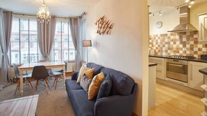 Unclassified image, 4 of 27, button - Kittywake Apartment (Whitby)