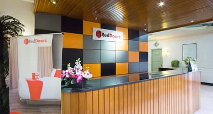 RedDoorz near Pantai Falajawa Ternate
