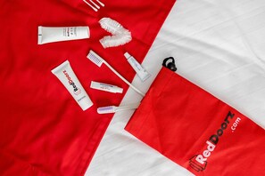 Combinazione doccia/vasca, set di cortesia gratuito, asciugamani