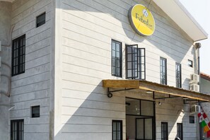 Exterior - RedDoorz near Sam Poo Kong 3 (Semarang)