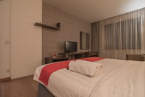 Suite (RedDoorz) - RedDoorz Premium near Paris Van Java Mall (Bandung)