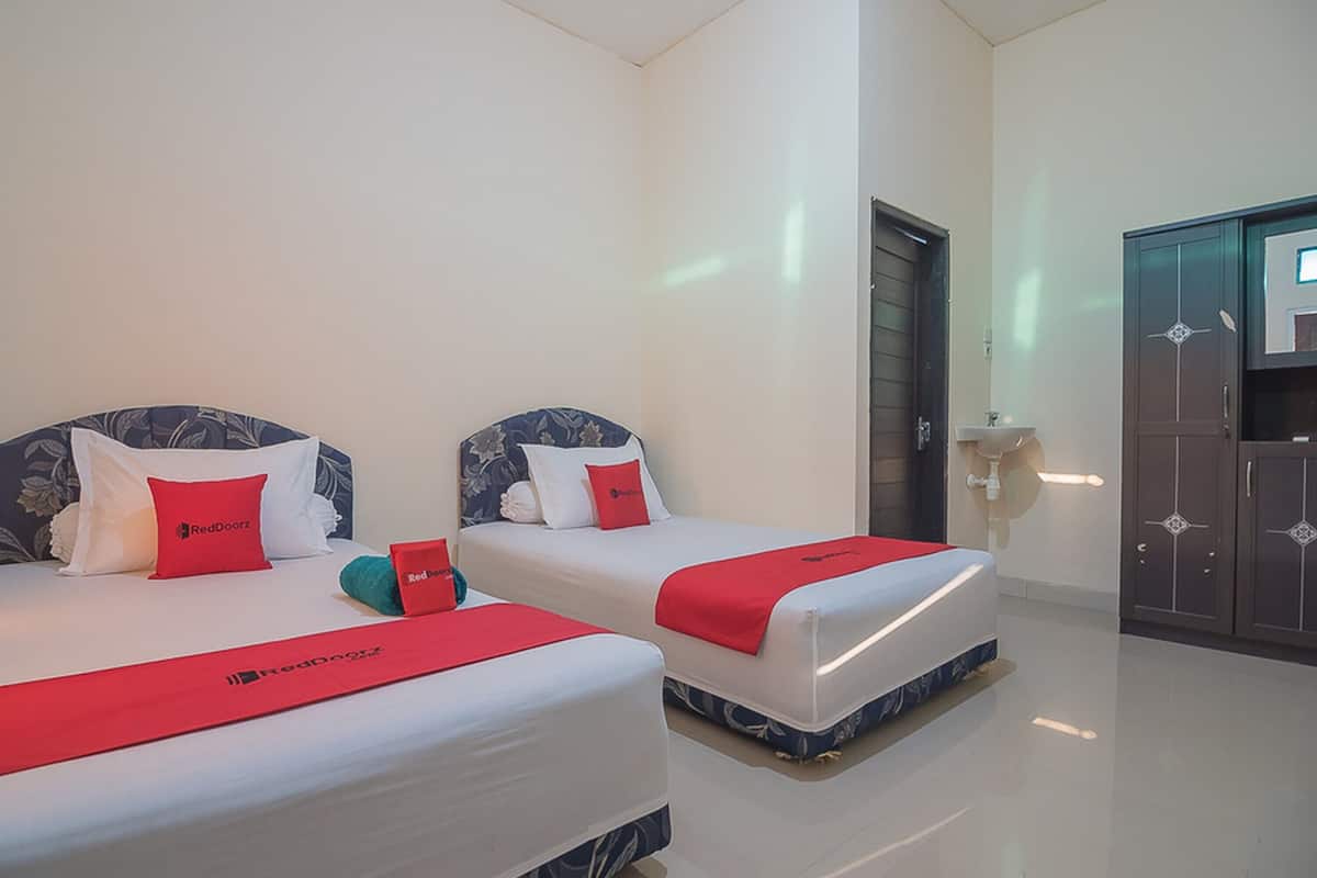 Twin Room (RedDoorz)