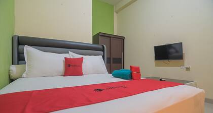 RedDoorz near Living Plaza Balikpapan 2